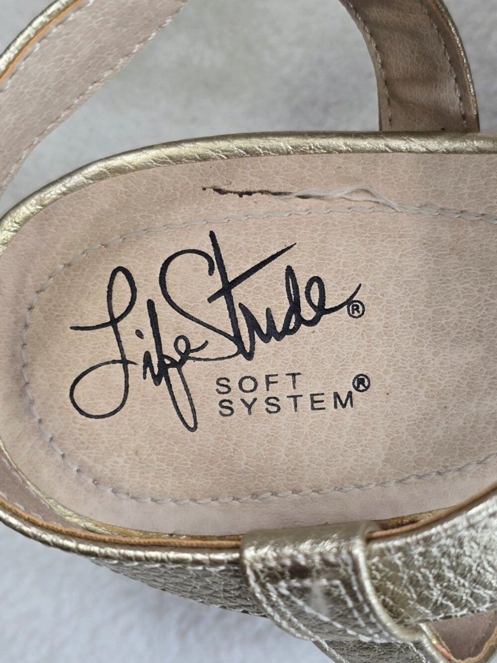Life Stride Soft System Womens Size 10 Gold Open-Toe Heeled Sandals - Picture 2 of 7